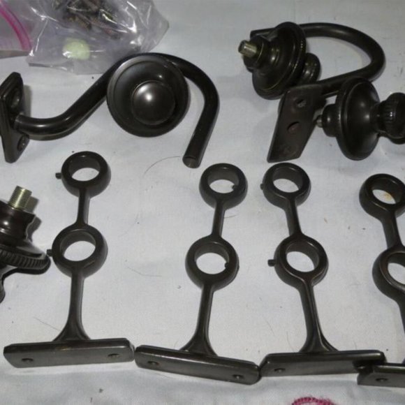 Pottery Barn Accents Pottery Barn 4 Double Curtain Supports 2 Tie